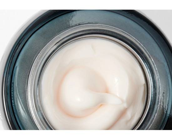 FarmStay Salmon Oil & Peptide Vital Cream - Омолаживающий крем с маслом лосося и пептидами 50 мл, изображение 2